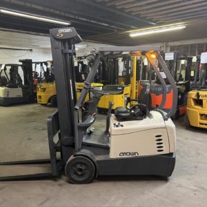 crown sc5225-30 used forklift